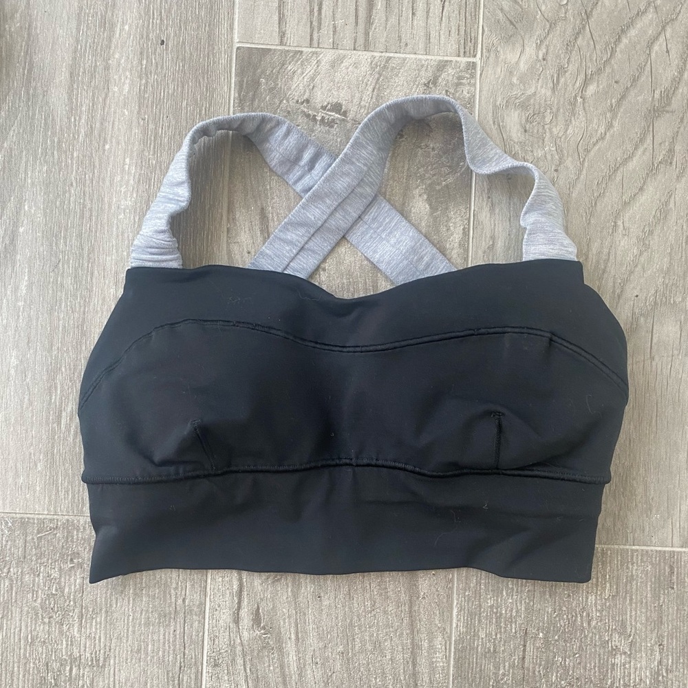 Lululemon criss cross sports bra